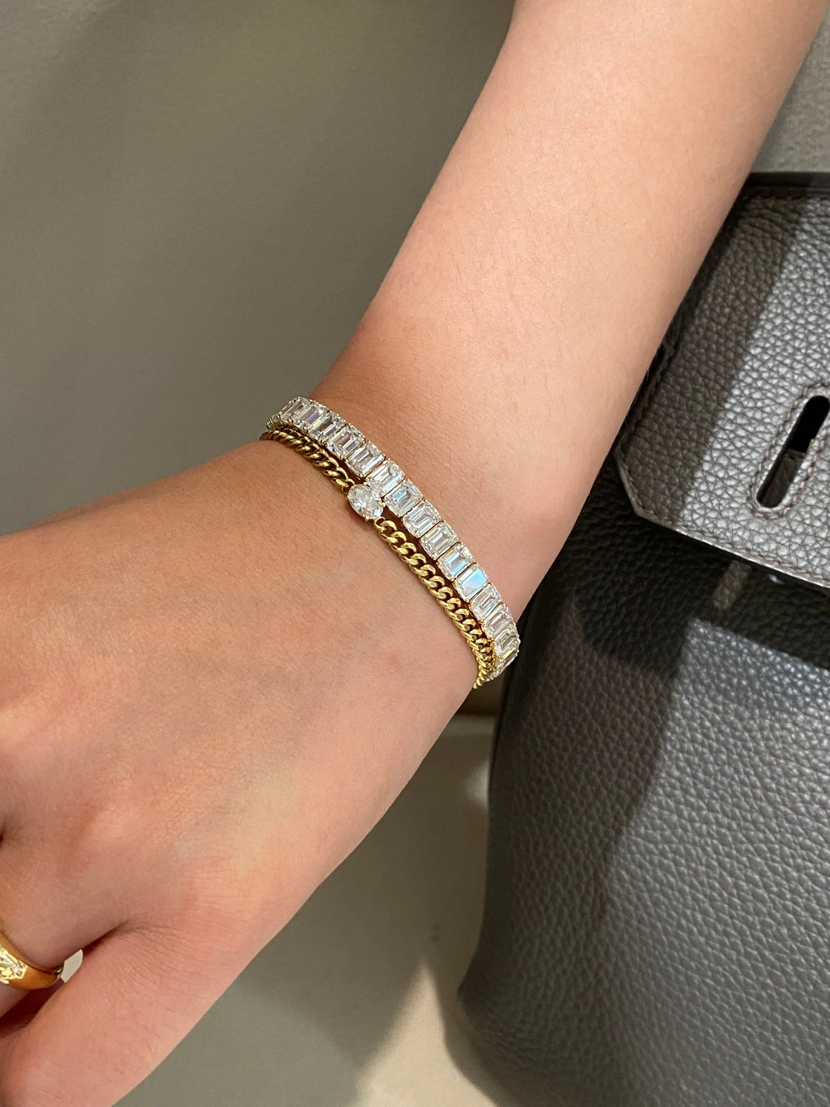 Emerald-cut diamond tennis bracelet in 14K yellow gold, original view 5