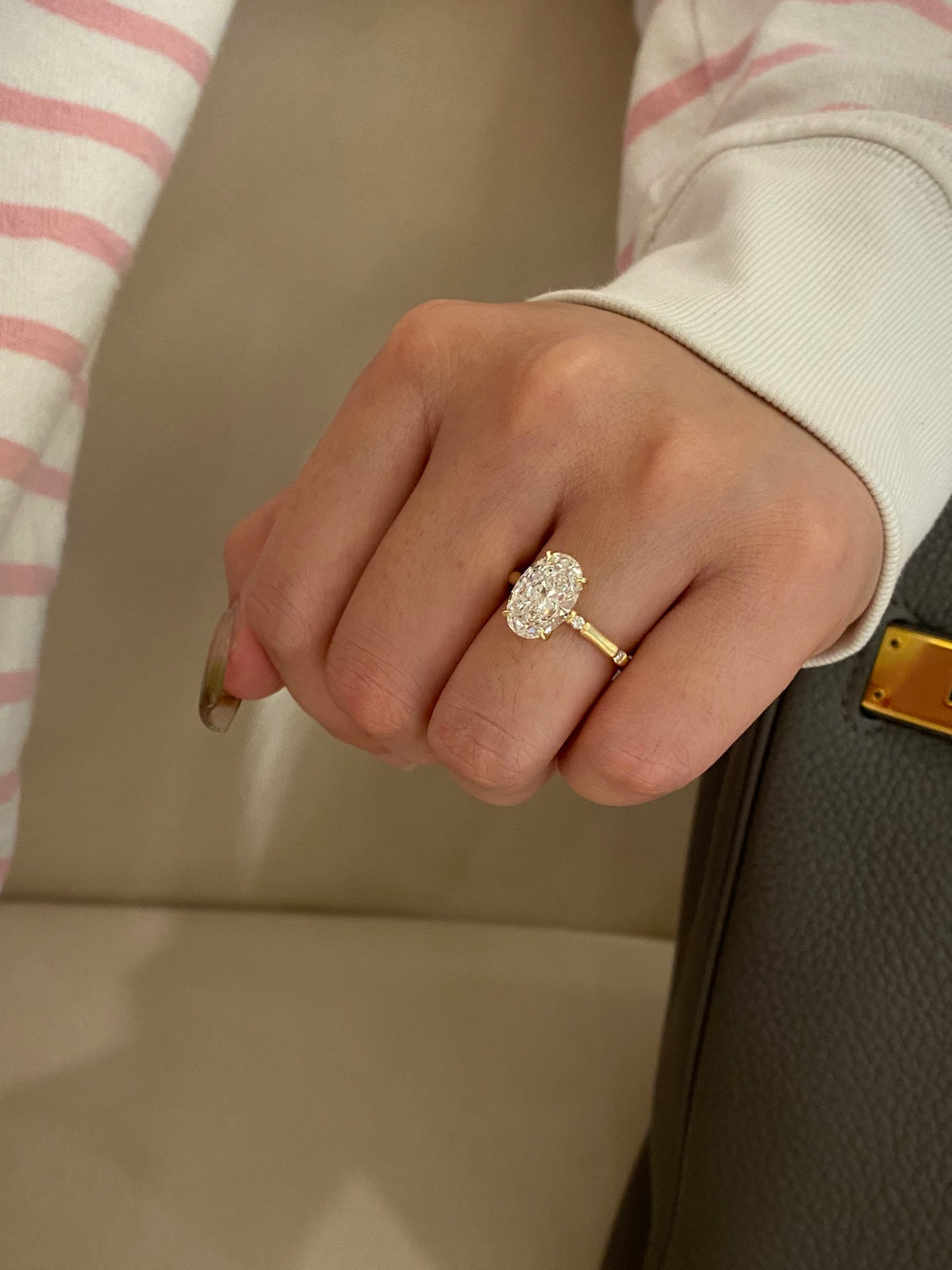 Oval diamond bamboo-band ring, original wearing view4