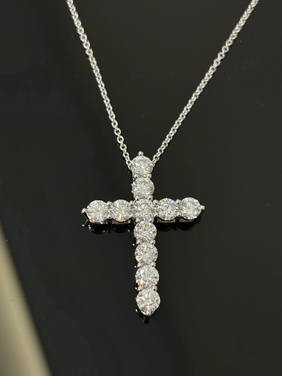 Eleven-round-diamond cross, original frontal detail